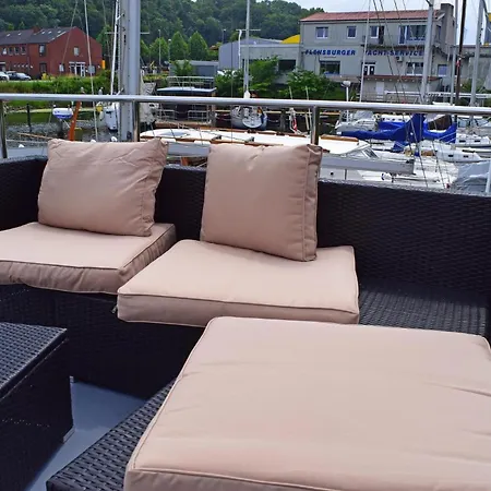Hausboot Leni, Flensburg, Cleaning Included * Flensburg