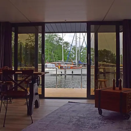 Botel Hausboot Leni, Flensburg, Cleaning Included Flensburg